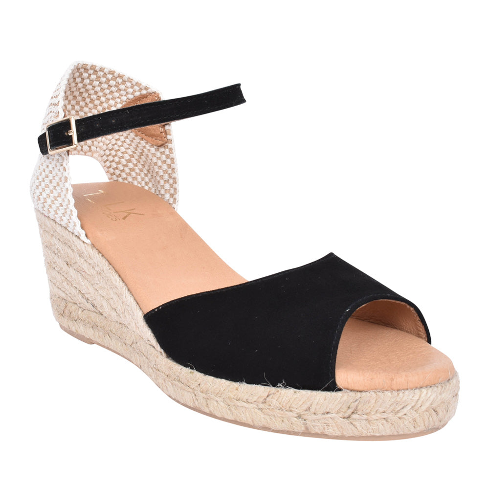 Ladies Staple Wedge Peep Toe Shoe In Black