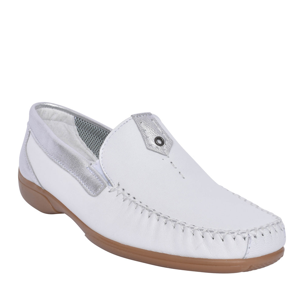 Ladies Joan Moccasin In White
