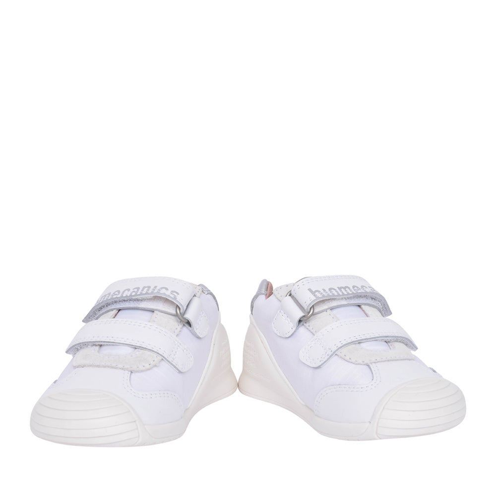 Girls 242112 Double Velcro Shoe In White