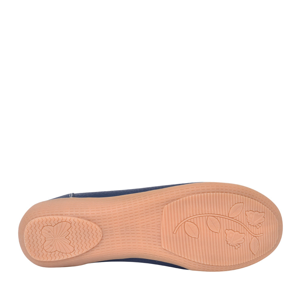 Ladies Nautical Slip-on Shoe In Dark Blue
