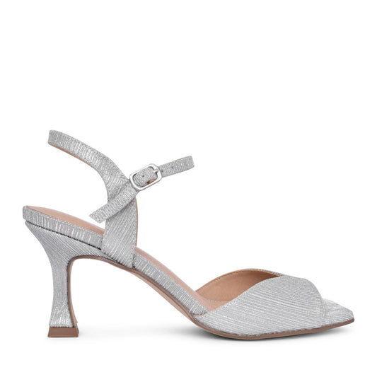 Ladies 23698 Medium Heel Sandal In Silver