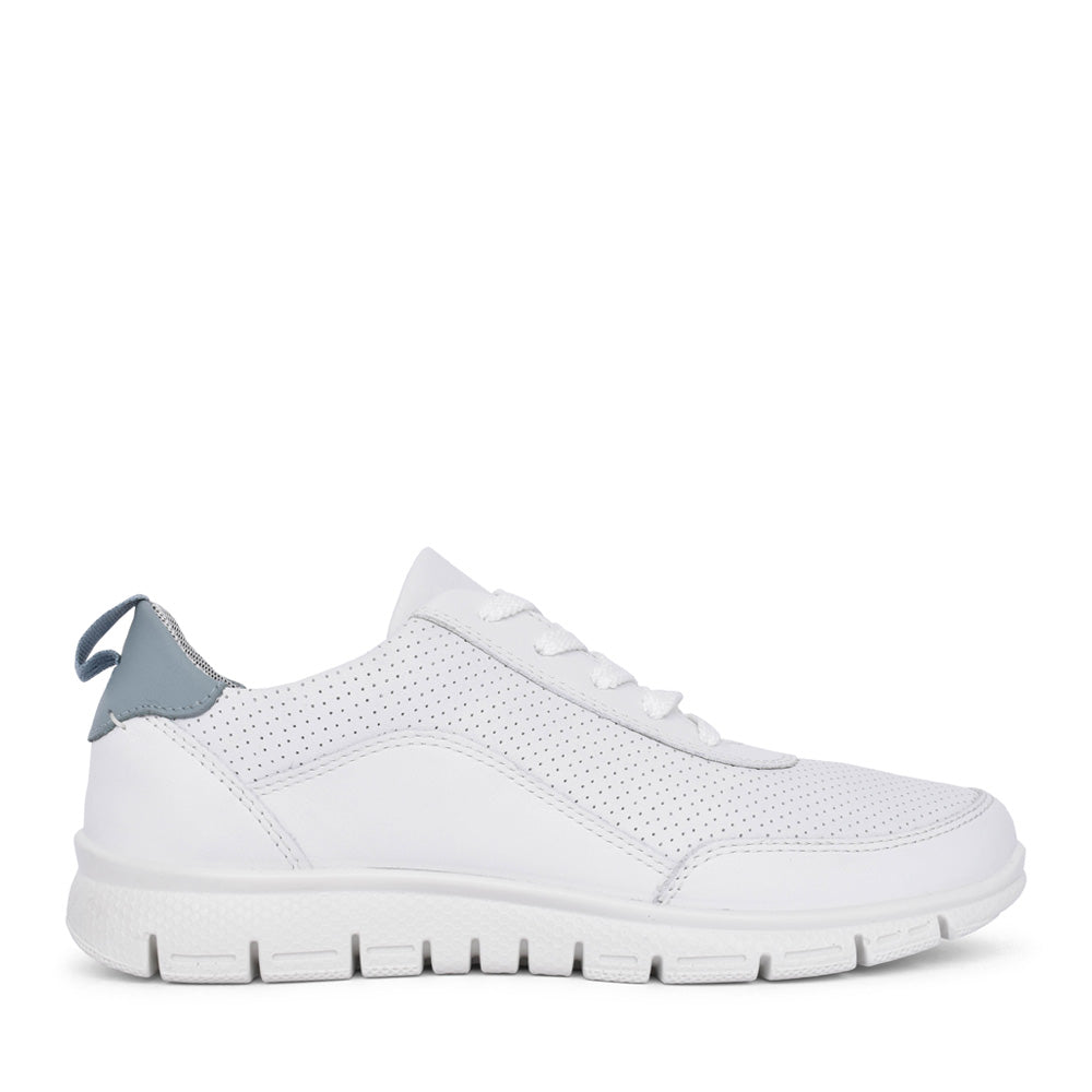 Ladies Gravity Ii Standard Fit Leather Trainer In White