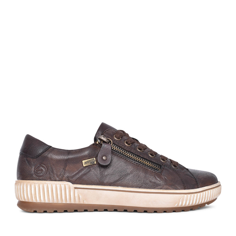 Ladies D0700 Tex Laced Trainer In Brown