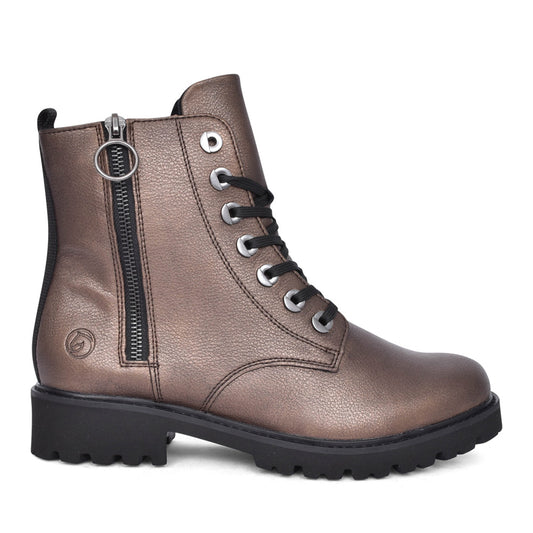 Ladies D8671 Laced Ankle Boot In Metallic