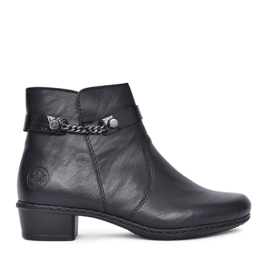 Ladies Y0783 Ankle Boot In Black