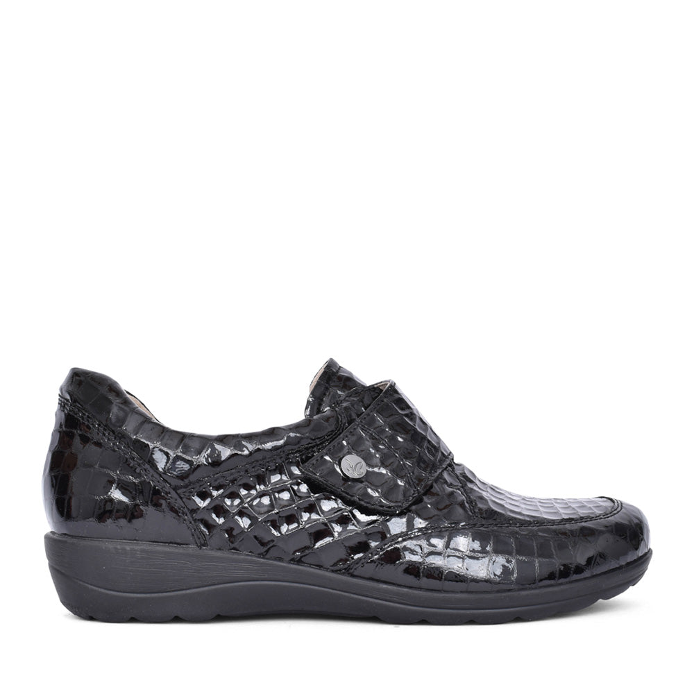 Ladies 9-24656 Velcro Shoe In Blk Patent