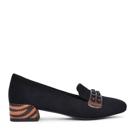 Ladies Trapeze 011 Low Heel Court Shoe In Black