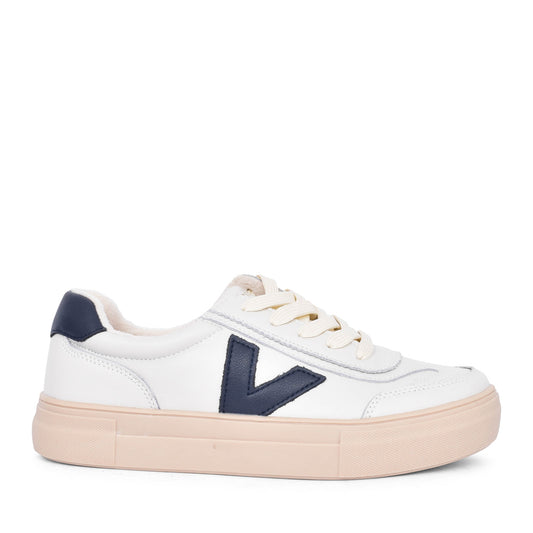 Ladies Eighty Laced Trainer In Whipped