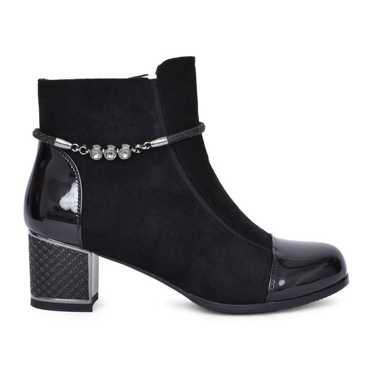 Ladies F4966 Block Heel Ankle Boot In Black
