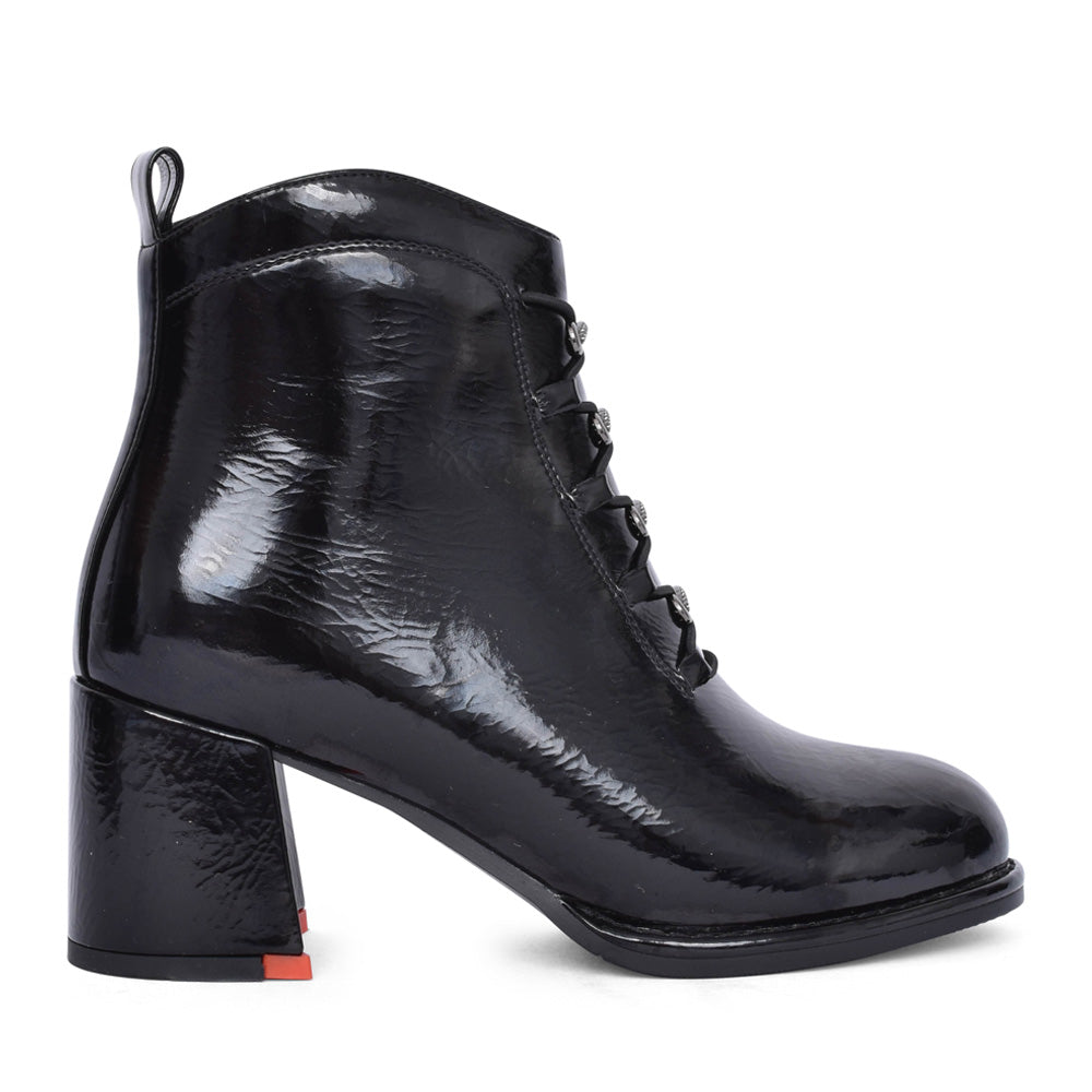 Ladies F1588 Ankle Boot In Black