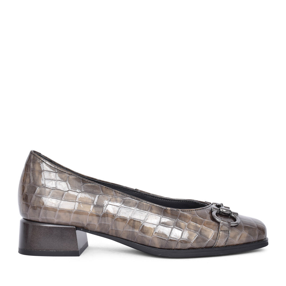 Ladies 10113 Low Heel Court Shoe In Grey