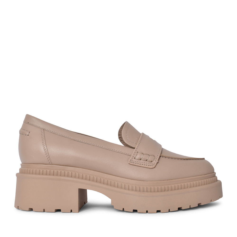 Ladies Fltfin Finda Loafer In Beige