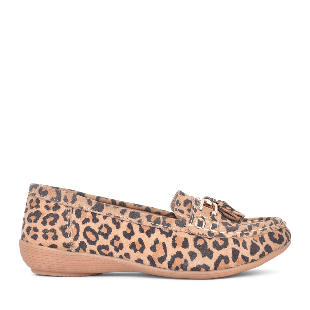 Ladies Nautical Slip-on Shoe In Leopard