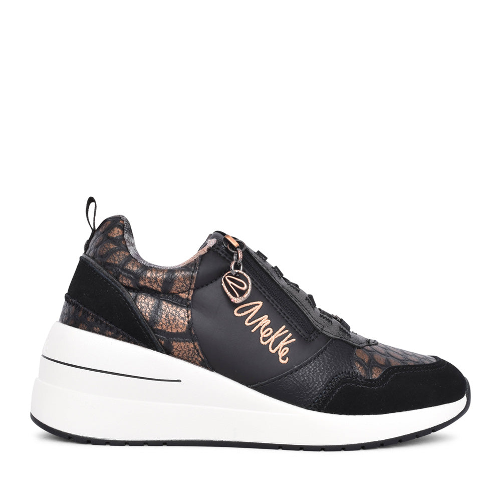 Ladies 39370-621 Wedge Laced Trainer In Black Multi