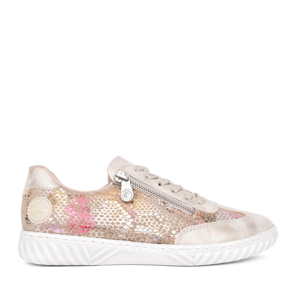 Ladies N0902 Laced Trainer In Beige