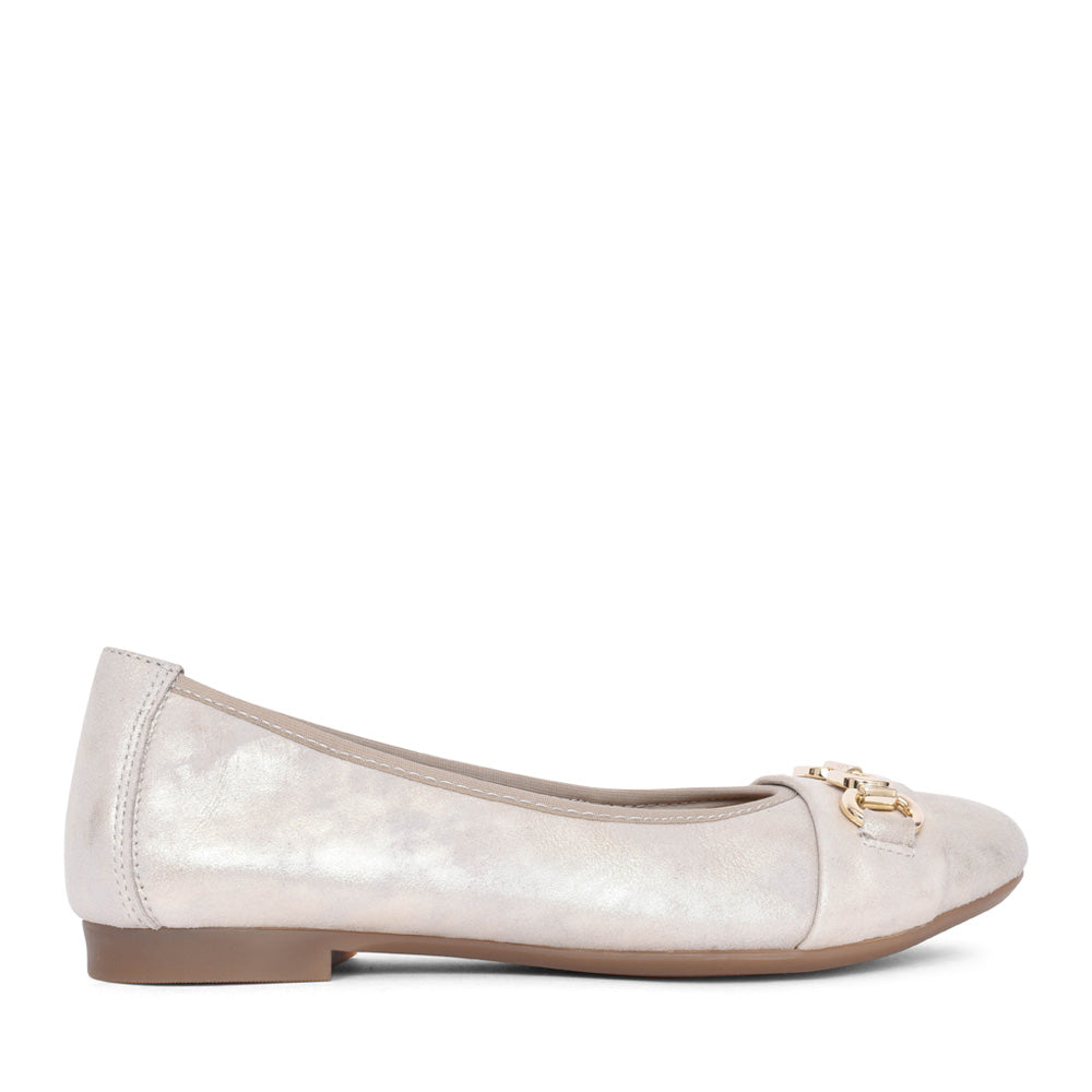 Ladies D0k10 Slip-on Shoe In Gold
