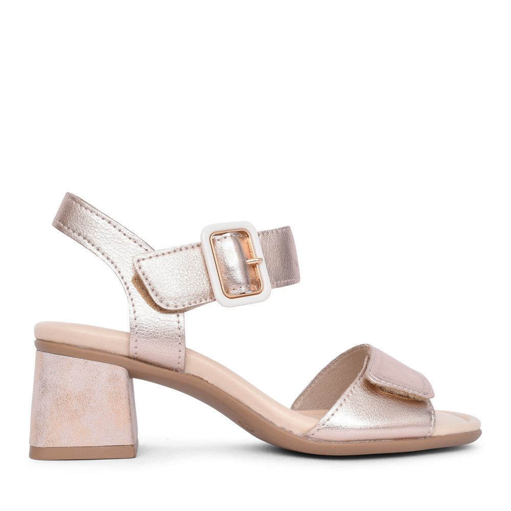 Ladies D1k51 Low Heeled Sandal In Copper
