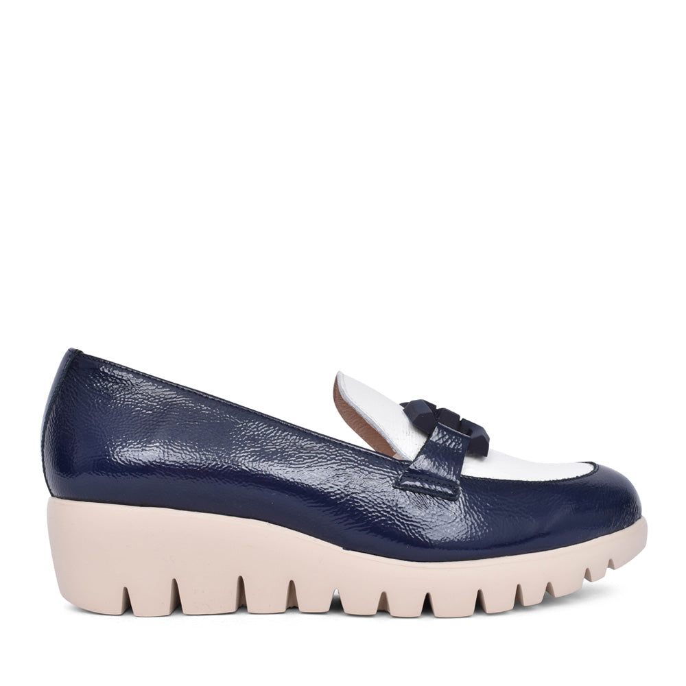 Ladies C-33311-2 Slip-on Shoe In Navy