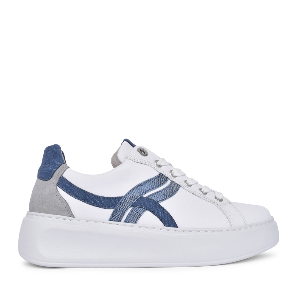 Ladies 66.486 Envy Laced Trainer In White