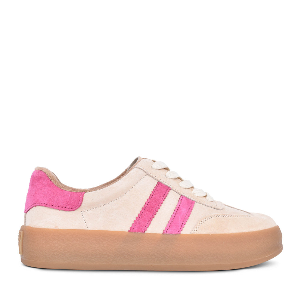 Ladies Fifty Laced Trainer In Antique Cherry