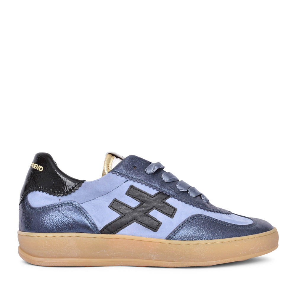 Ladies A032 Laced Trainer In Navy