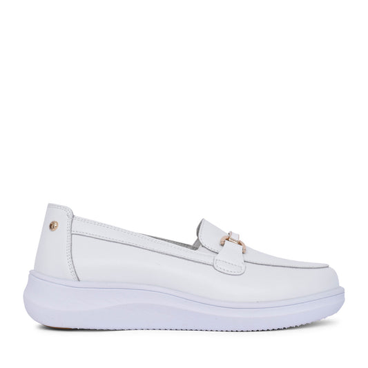 Ladies Vinchio Slip-on Shoe In White