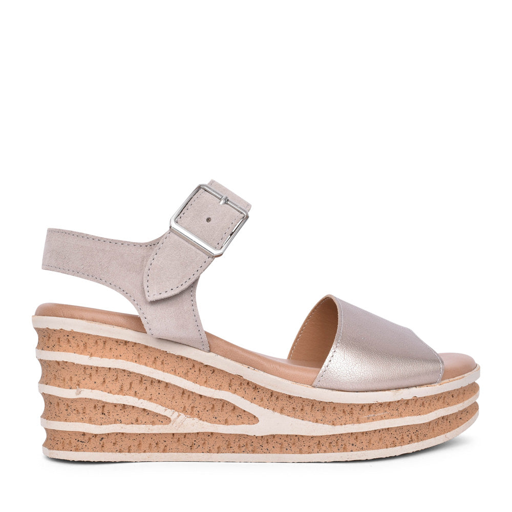 Ladies 1963 Wedge Sandal In Taupe