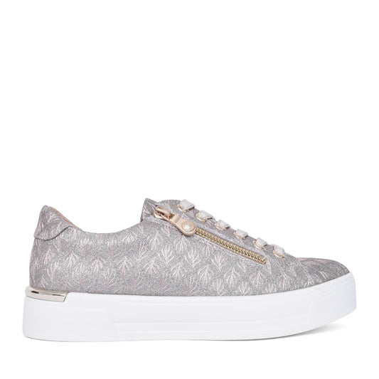 Ladies Layne Dlb044 Laced Trainer In Gold