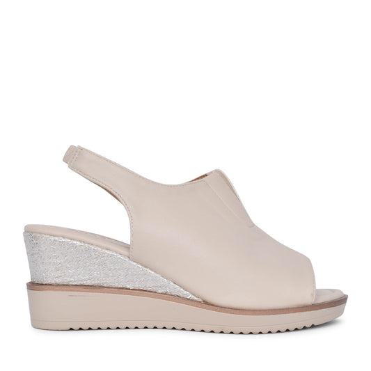 Ladies Mirfa Wedge Sandal In Cream