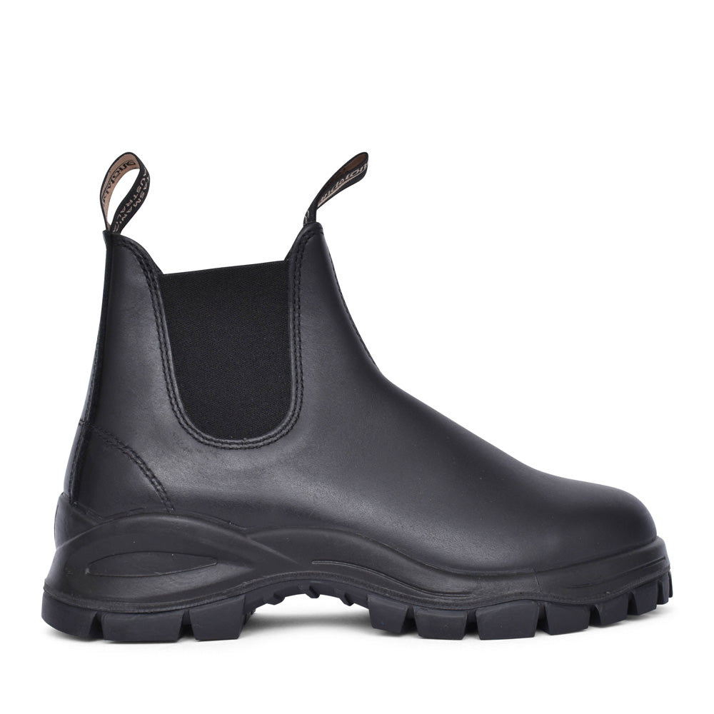 Unisex 2240 Lug Leather Boot In Black