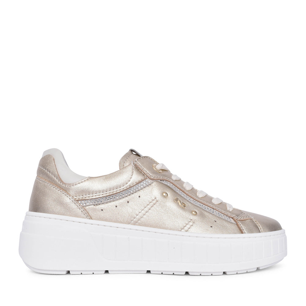 Ladies E513094d Laced Trainer In Metallic