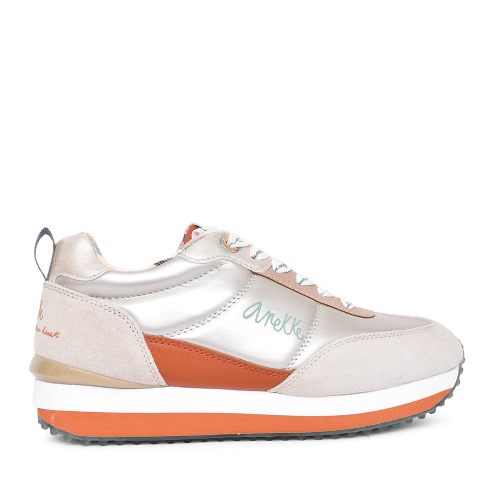 Ladies 40390-404 Laced Trainer In Beige