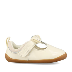Girls Roamer Trim Off White T-bar Toddler Shoe In Kids G Fit