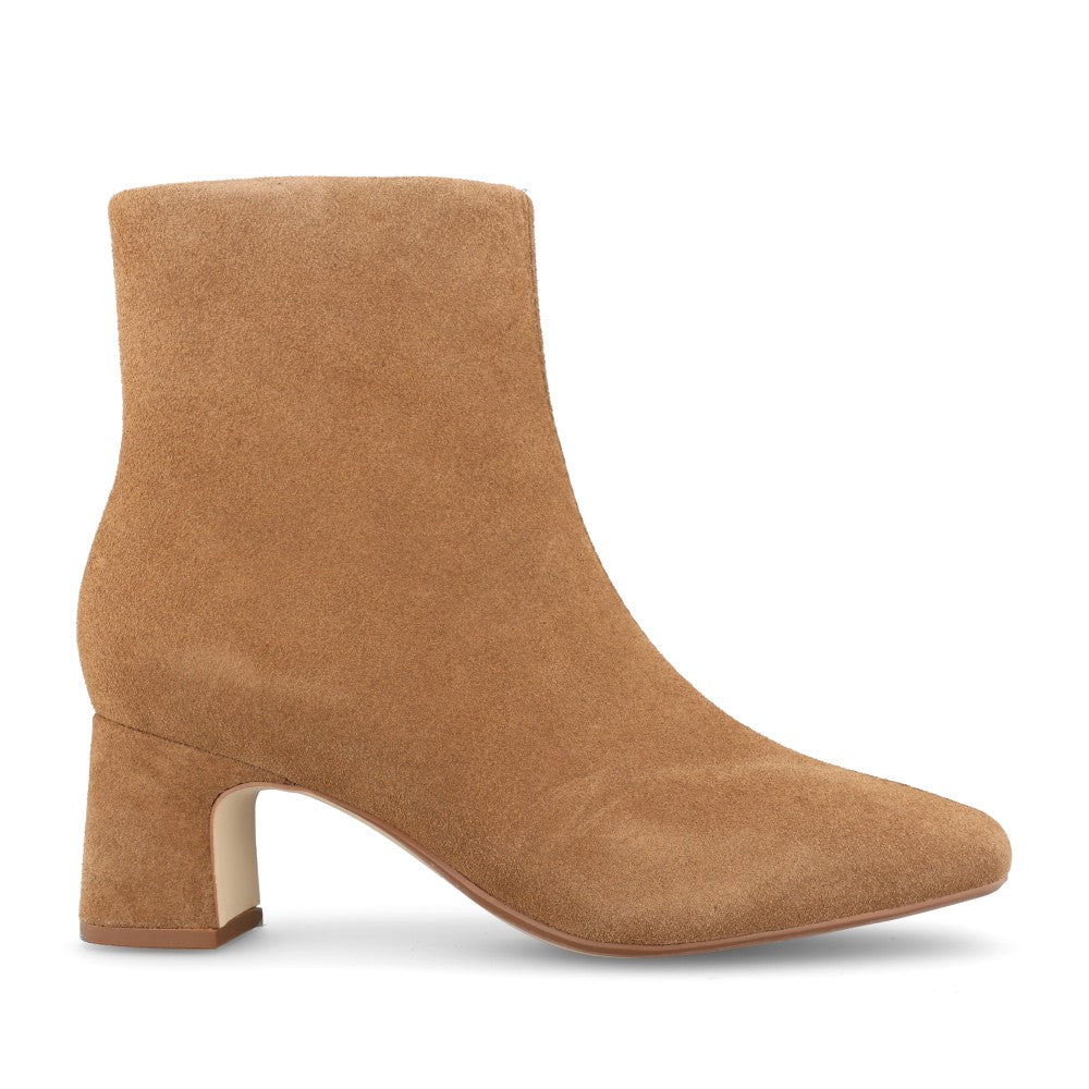 Ladies Fernie Zip Suede Ankle Boot In Walnut