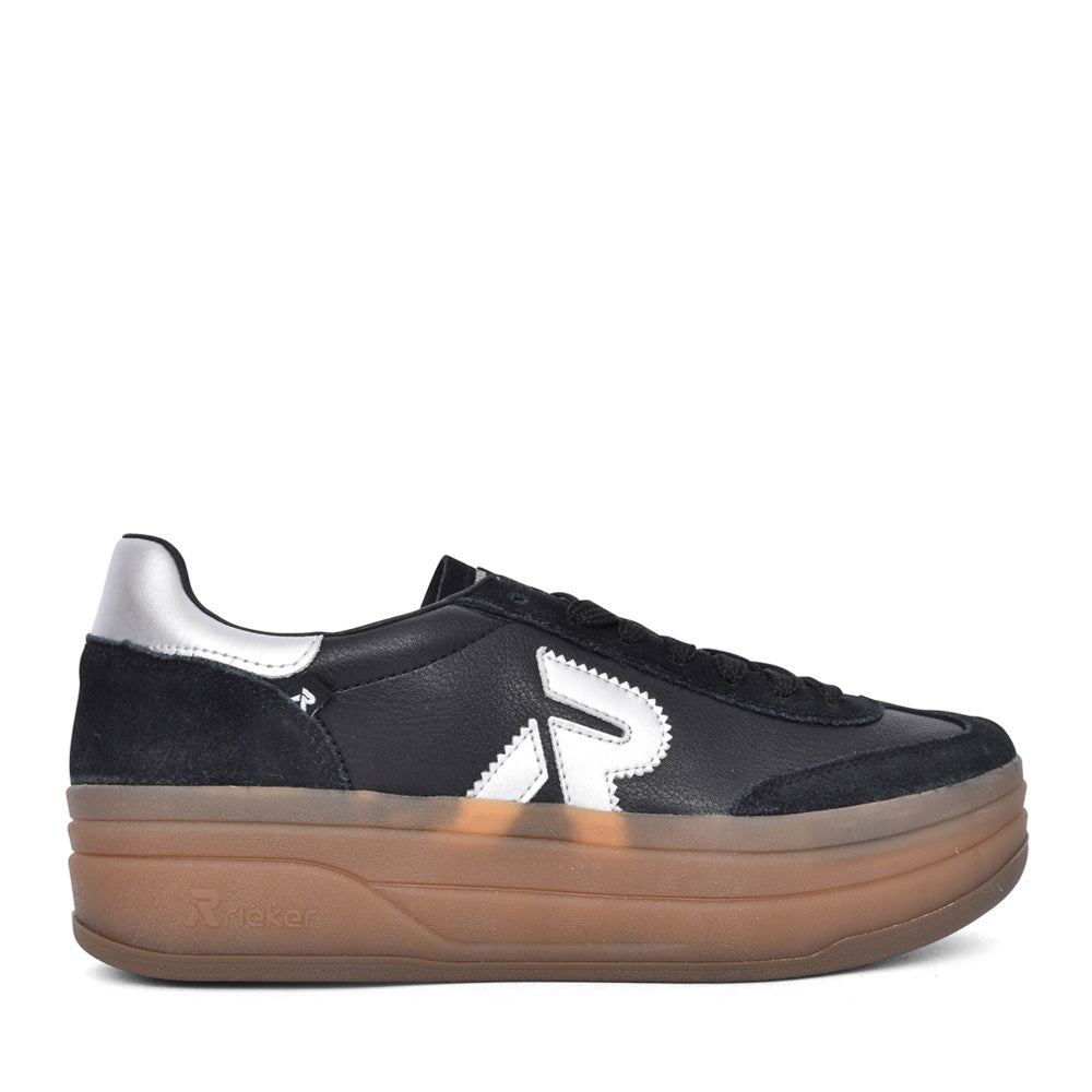 Ladies W3700 Laced Trainer In Black