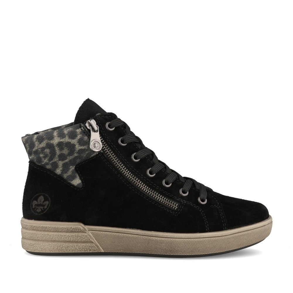 Ladies X0709 Laced Ankle Boot In Black