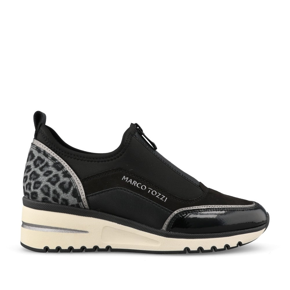 Ladies 2-24780 Slip-on Trainer In Black