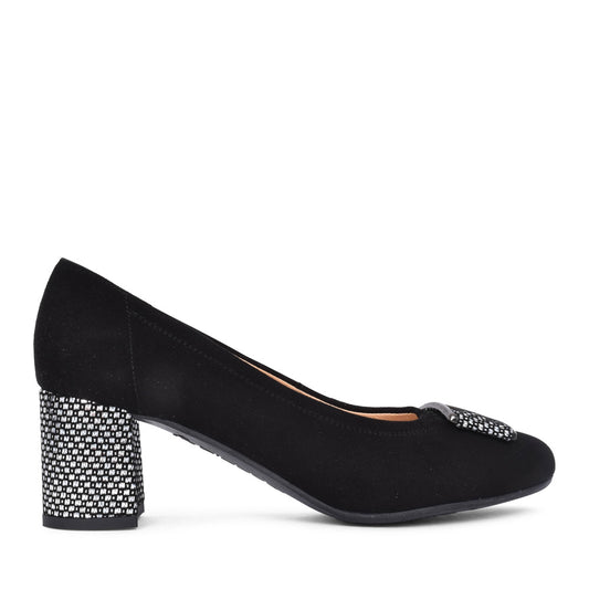 Ladies 5754 G-fit Medium Heel Court Shoe In Black Check