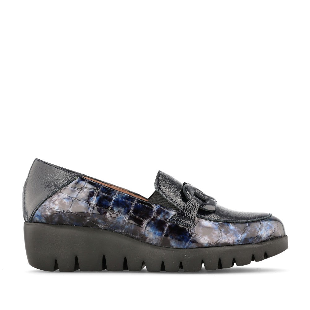 Ladies C-33330 Slip-on Shoe In Navy
