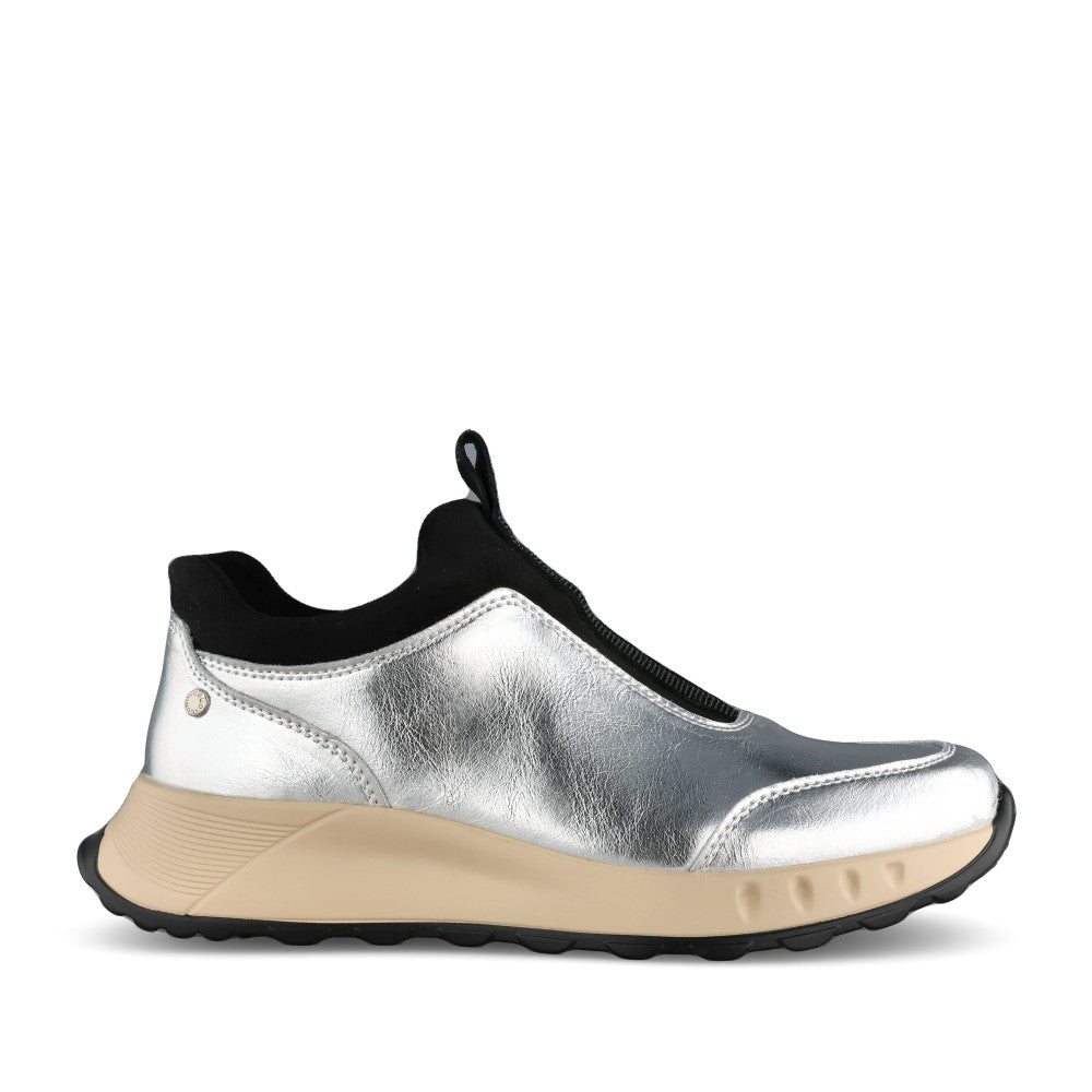 Ladies Fusine Slip-on Trainer In Silver