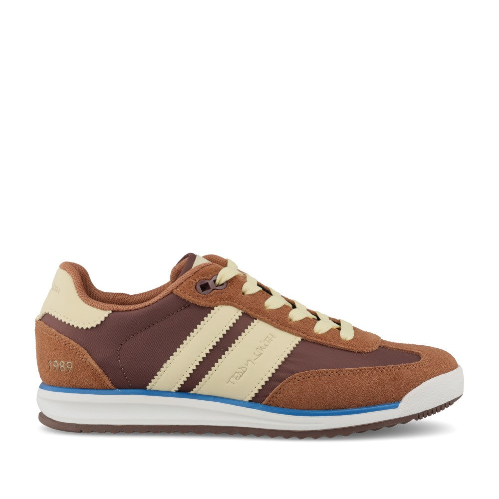 Ladies 12032001 Laced Trainer In Brown