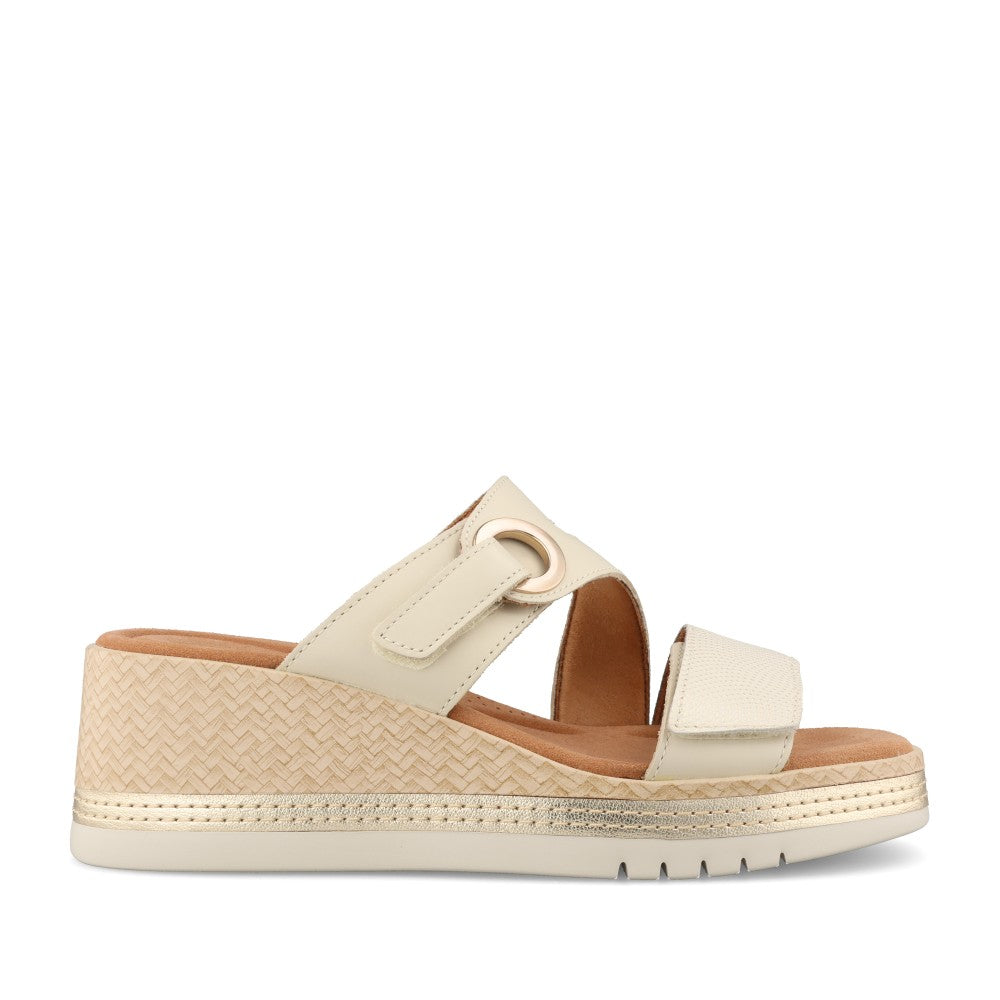 Ladies Kidiki Cove D-fit Leather Sandal In Cream