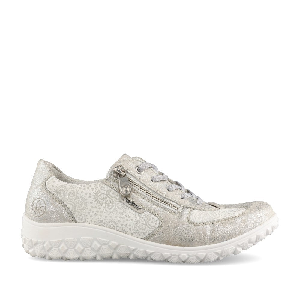 Ladies 59501 Laced Trainer In Silver