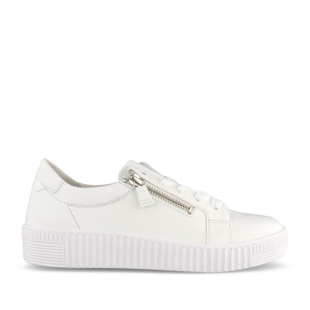 Ladies 83.334 Wisdom Laced Trainer In White