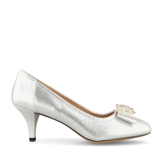 Ladies La Mesita Low Heel Court Shoe In Silver
