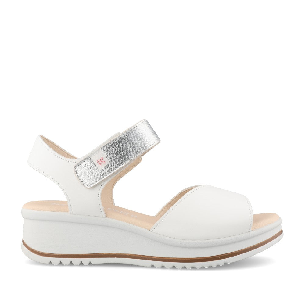 Ladies 11150 Velcro Sandal In White