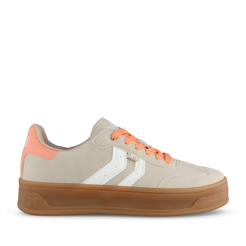 Ladies 145016 Laced Trainer In Sand