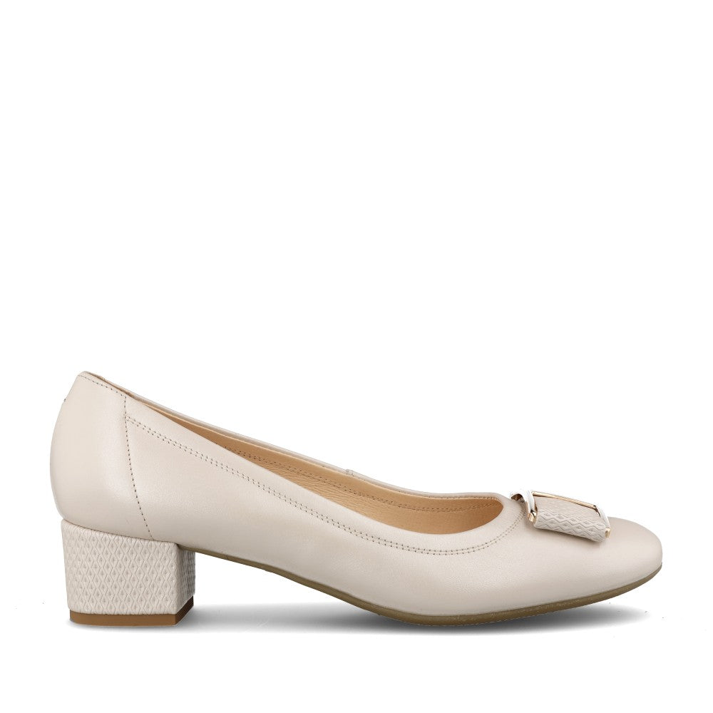 Ladies 5632 Pearl Leather G-fit Low Heel Court Shoe In Pearl