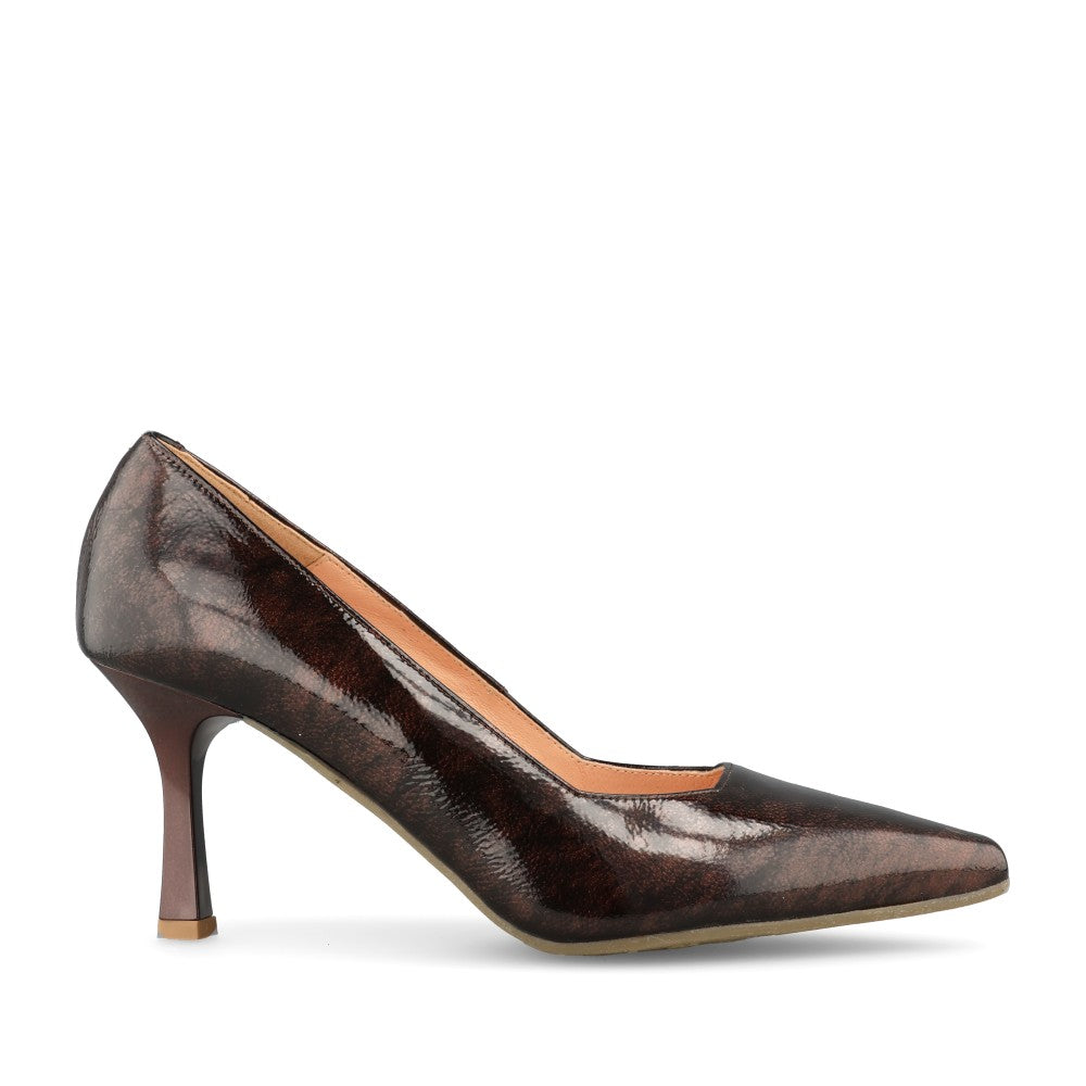 Bioeco 1118 Ladies G-FIT Med Heel Court Shoe in Brown Patent