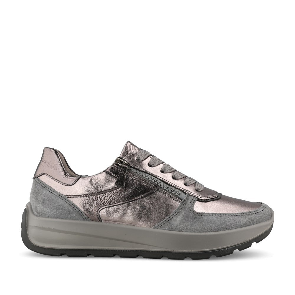 Ladies 12-25112 New York Laced Trainer In Graphite